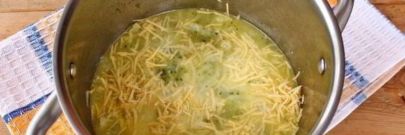 суп-пюре из брокколи и цветной капусты