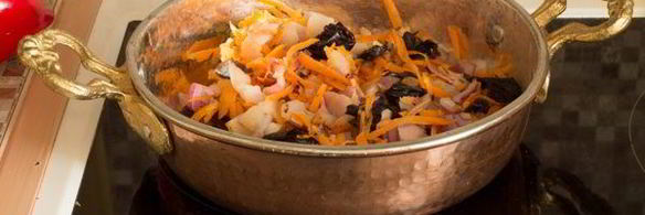 суп-пюре из фасоли с беконом и черносливом