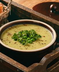 Суп-пюре из кабачков со сливками