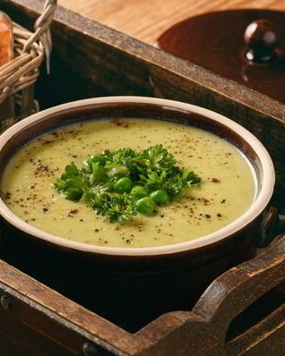 Суп-пюре из кабачков со сливками