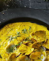 Суп пюре из нута с ракушками