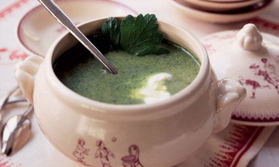 Рецепт супа-пюре из шпината с яйцом