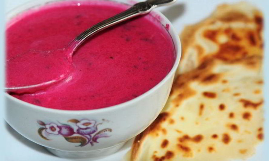 Рецепт супа-пюре из свеклы с яблоками и крем-сыром