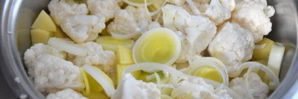 суп-пюре из цветной капусты и картофеля