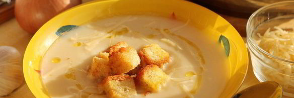 суп-пюре из цветной капусты с гренками