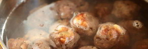 суп-пюре из тыквы с фрикадельками