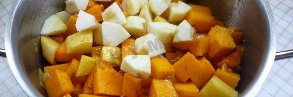 суп пюре из тыквы с яблоками и мускатным орехом