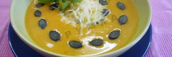 суп пюре из тыквы с яблоками и мускатным орехом