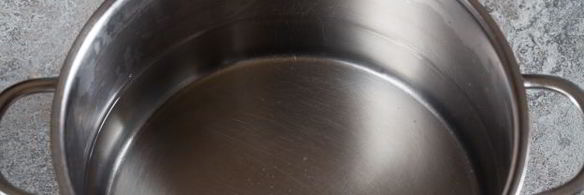 суп-пюре из зеленого горошка с беконом