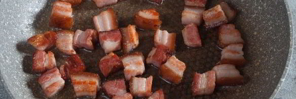 суп-пюре из зеленого горошка с беконом