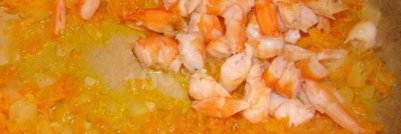 суп пюре с брокколи креветками и сыром