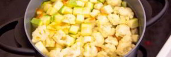 суп-пюре с кабачками и цветной капустой