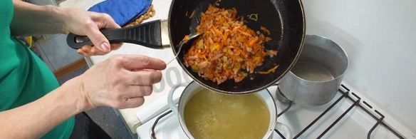 суп-пюре с ветчиной и яйцом