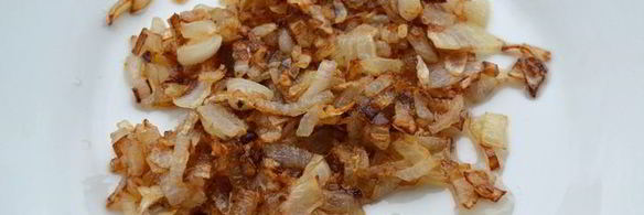 тыквенный суп-пюре с карамелизованной свеклой и золотистым луком