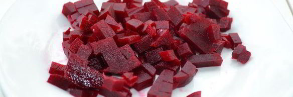 тыквенный суп-пюре с карамелизованной свеклой и золотистым луком