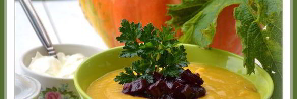 тыквенный суп-пюре с карамелизованной свеклой и золотистым луком