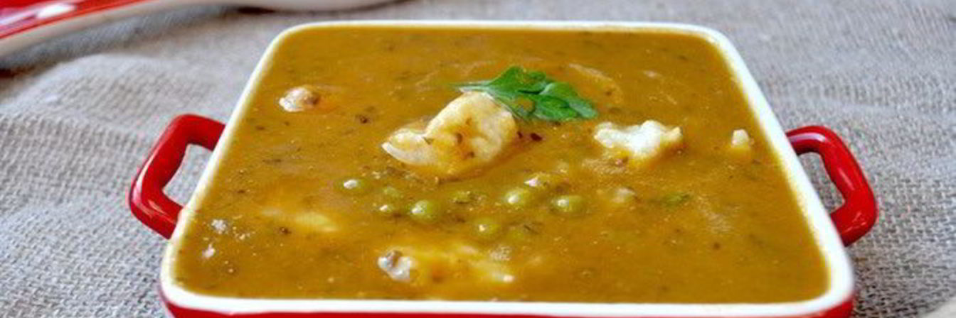 Тыквенный суп-пюре с разноцветной чечевицей и картофельными клецками