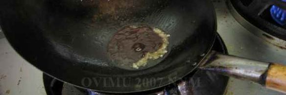 суп с лапшой, овощами и говядиной