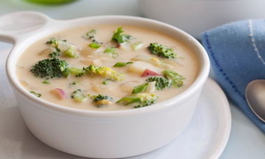 Рецепт легкого сырного супа с шампиньонами и брокколи