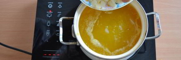 сырный суп с зеленым горошком