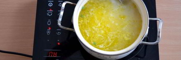 сырный суп с зеленым горошком