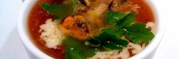 томатный суп с морепродуктами