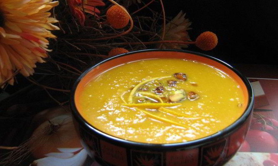 Рецепт тыквенного крема-супа с карамелизированными фисташками