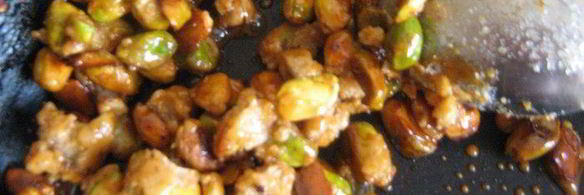 тыквенный крем-суп с карамелизированными фисташками