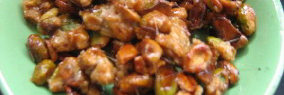 тыквенный крем-суп с карамелизированными фисташками