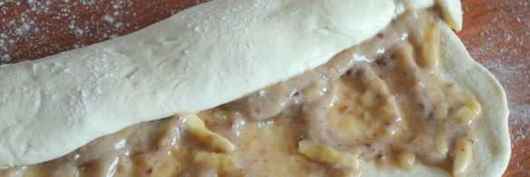 банановые слойки с финиками