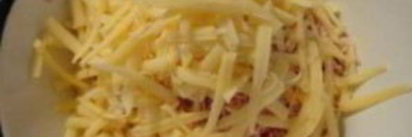 блинчики с колбасой и сыром