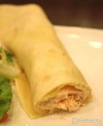 Блинчики с лососем и творожным сыром