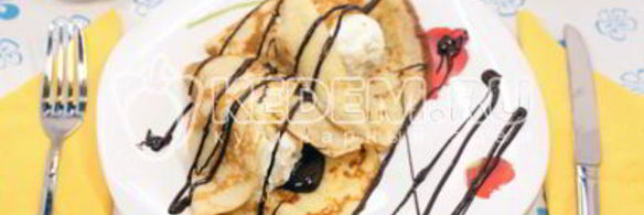 блинчики с мороженым и шоколадом