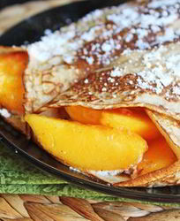 Блинчики с персиками