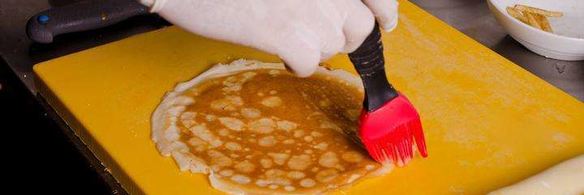 блинчики с творогом и фруктами