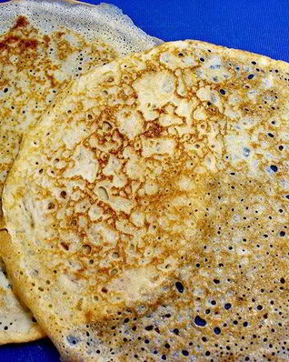 Блины на кислом молоке тонкие с дырочками