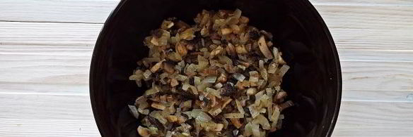 блины с грибами и сыром