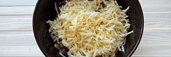 блины с грибами и сыром