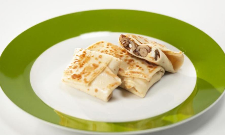 Рецепт блинов с грибами и яйцом