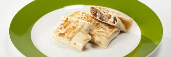 блины с грибами и яйцом