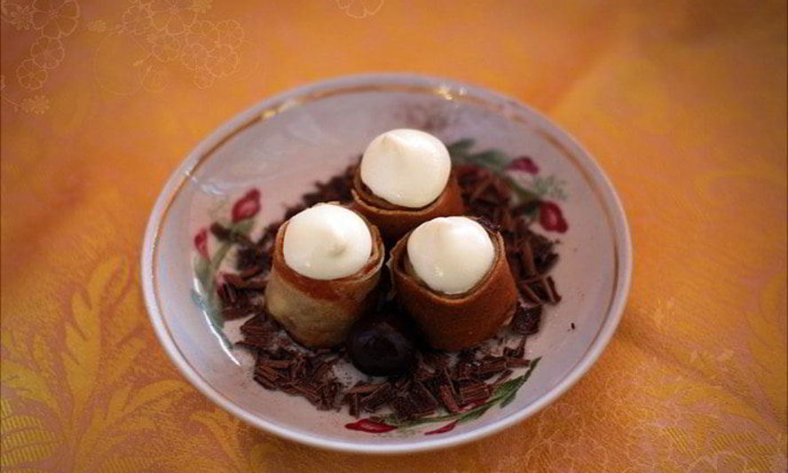 Рецепт блинов с яблочками под безе