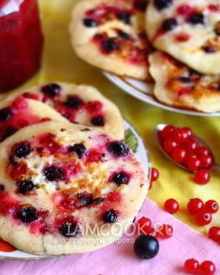 Блины с ягодным припеком