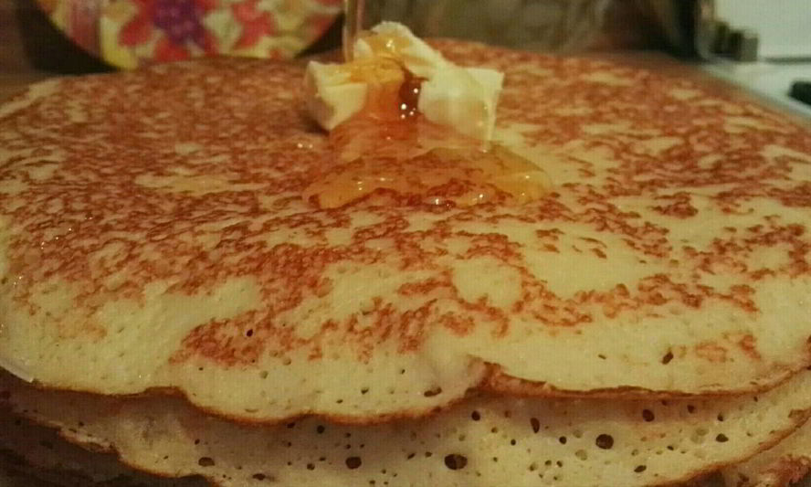 Рецепт быстрых кефирных блинов на пшеничной муке