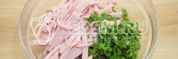 фаршированные блины с колбасой и грибами