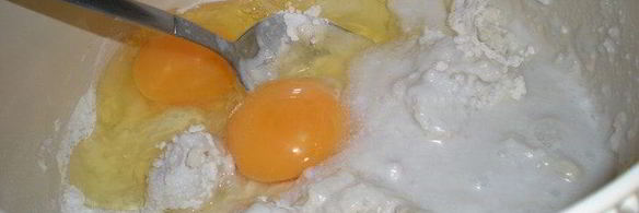 кокосовые блинчики на кокосовом молоке с начинкой из сливок с ананасом