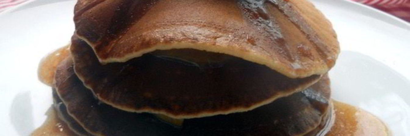 Панкейки с карамелизованными яблоками