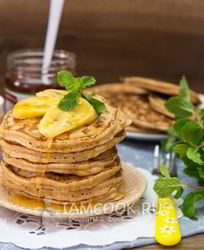 Толстые овсяные блины с корицей