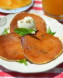 Творожные блинчики с изюмом