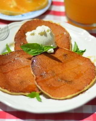 Творожные блинчики с изюмом