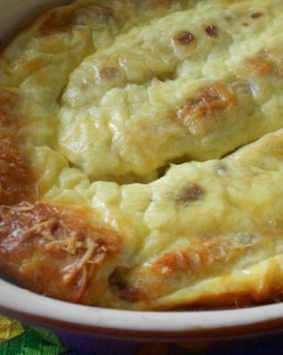 Запеченные блины с курицей и шампиньонами